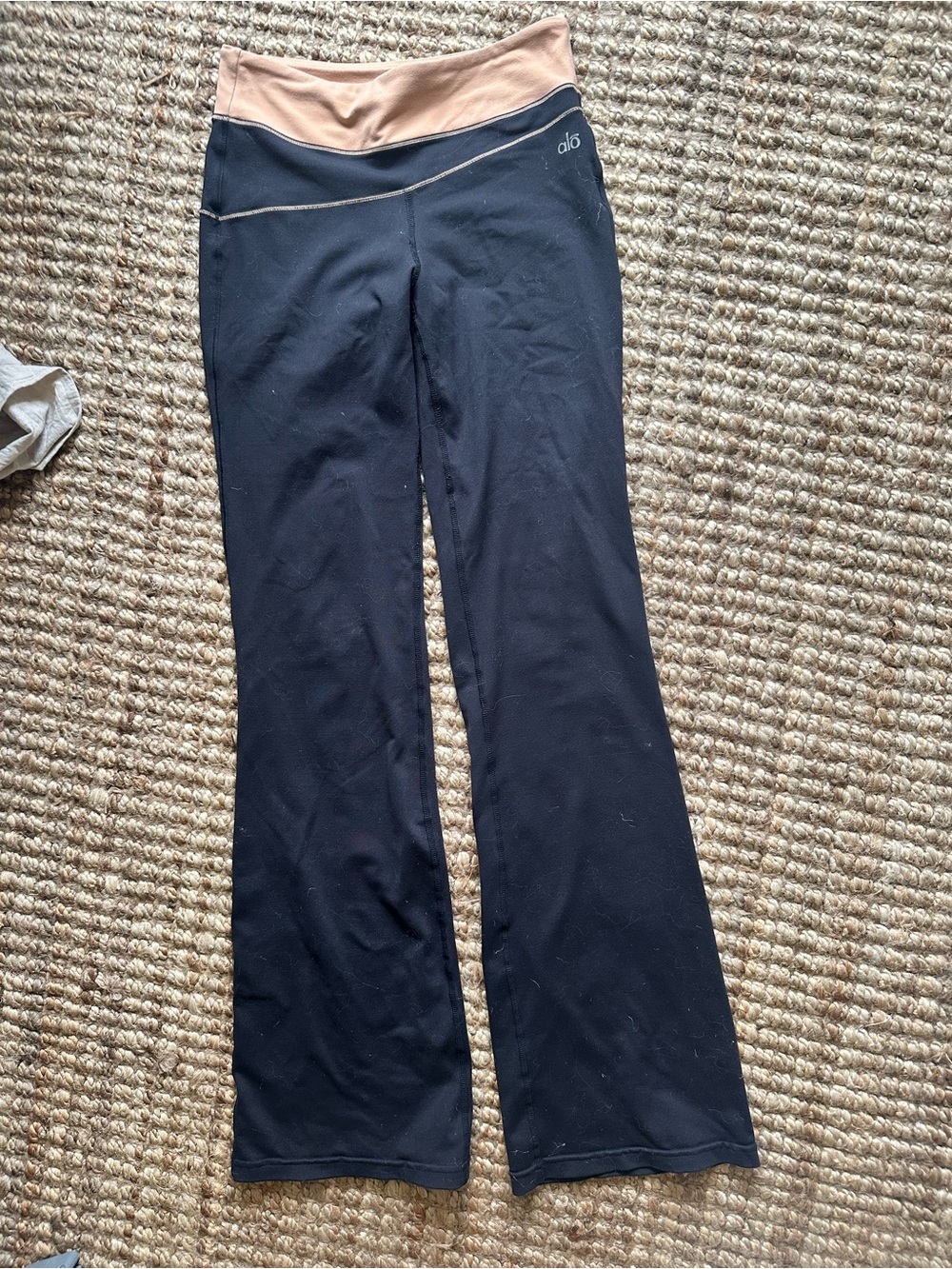 ALO Yoga CoolFit Black Boot Cut Flare Pants with Tan Waistband